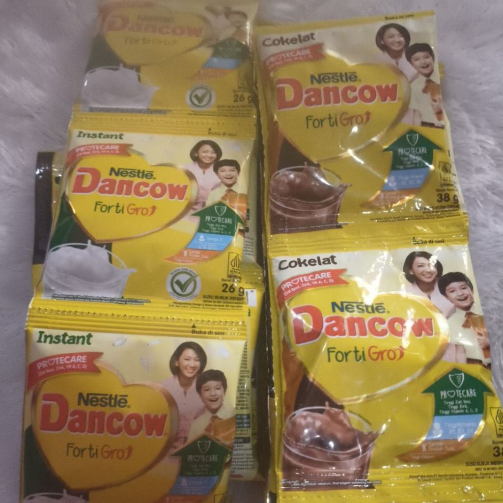 

Dancow Renceng susu Bubuk 10 sachet gizi lengkap