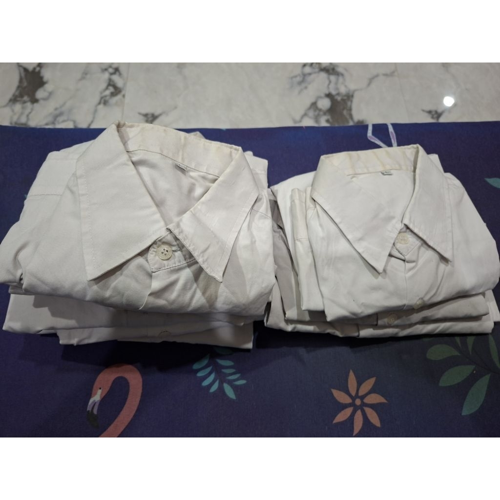 Seragam bekas. kemeja putih smp penabur. paket 9 pcs