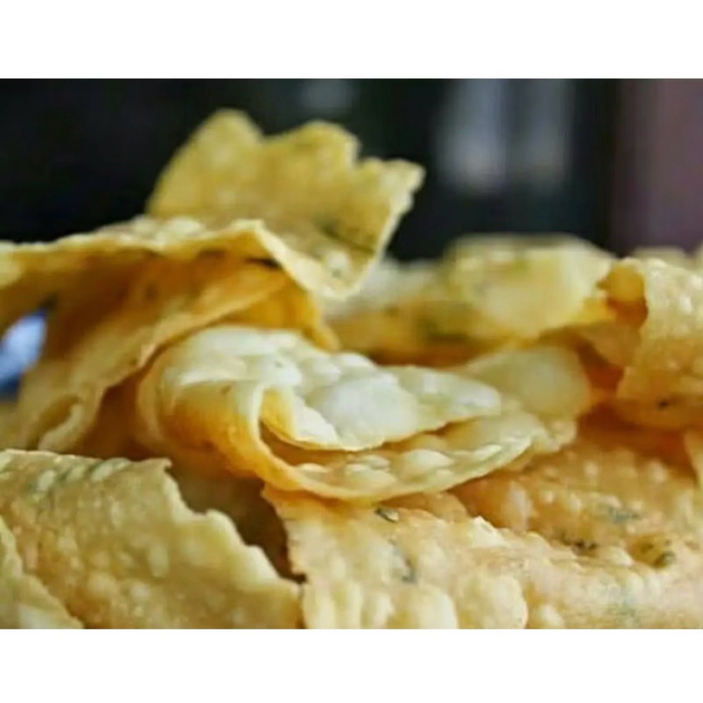 

KERIPIK BAWANG 250gr / KERIPIK PANGSIT / KERIPIK BAWANG 100% original