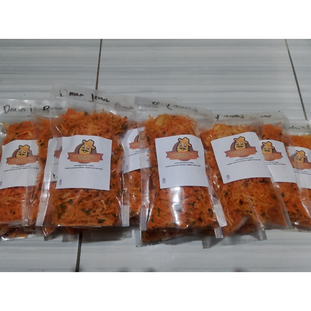 

kentang Mustofa pedas gurih daun jeruk