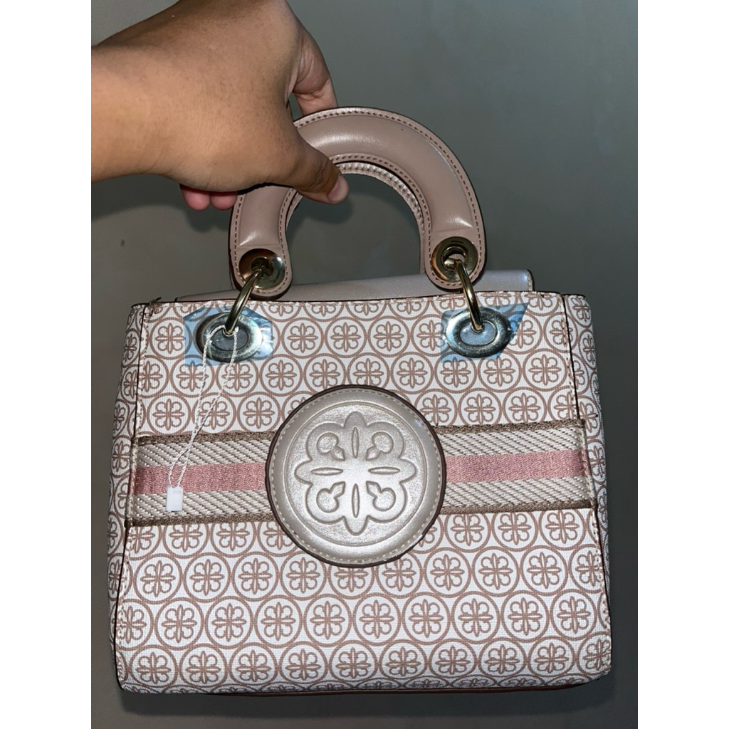 Tas wanita Les Catino Jestina Medalion Mini