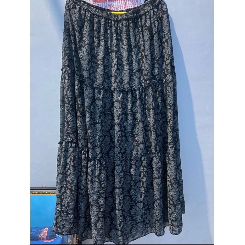 rok uniqlo umpak motif