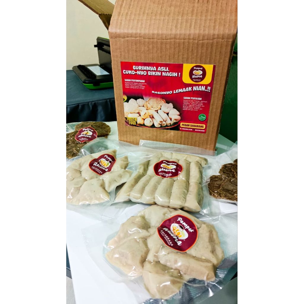 

Pempek Husna Asli Palembang Ikan Premium 20 Pcs Pempek Campur