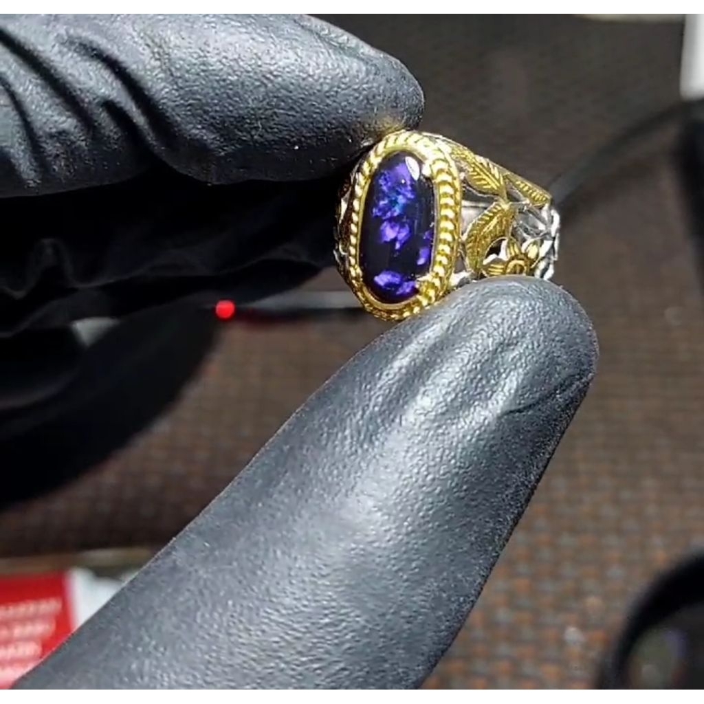 Black Opal Banten