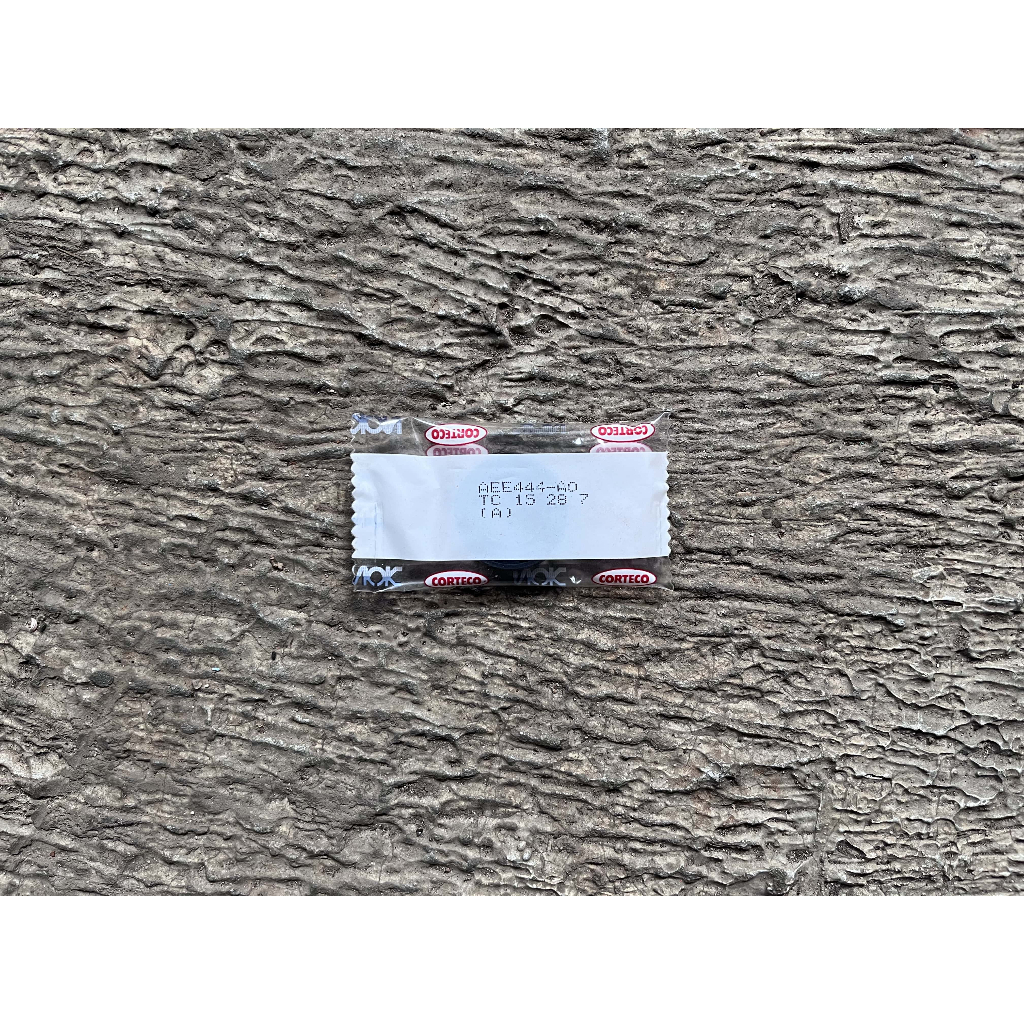 Seal Sector Shaft Steering Seal Poros Stir Suzuki Jimny LJ80 / Seal Steering Worm Suzuki Truntung (S