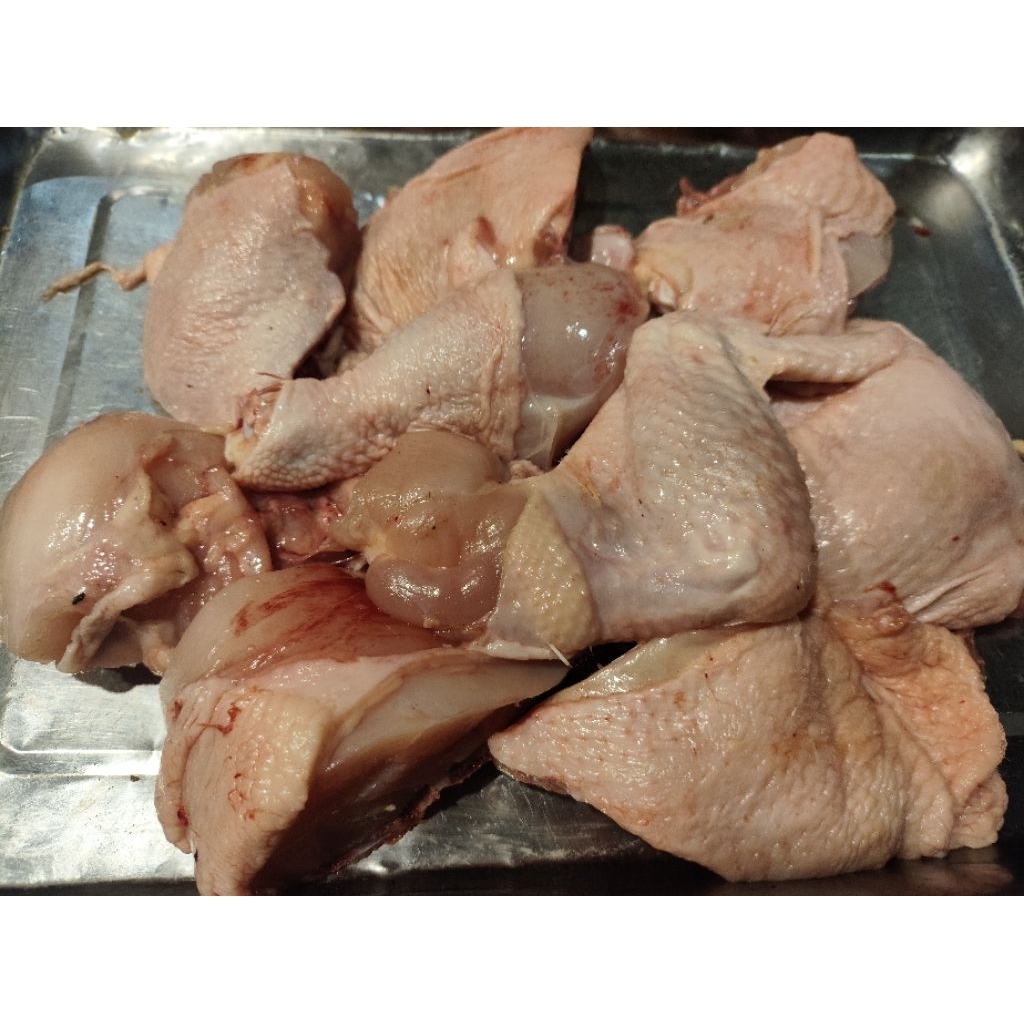 

Ayam Campur (Paha Utuh, Sayap, Dada)