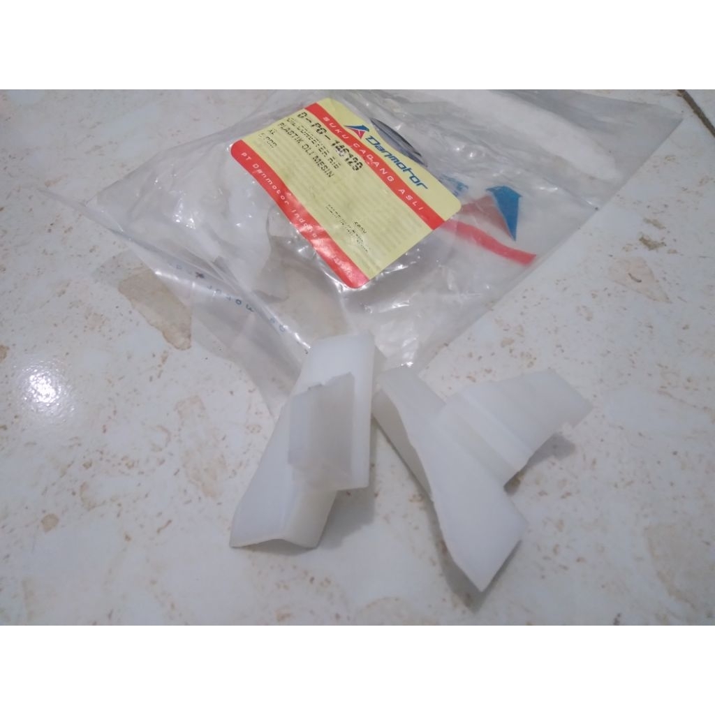 plastik pesawat pompa oli mesin vespa excel pxe exclusive