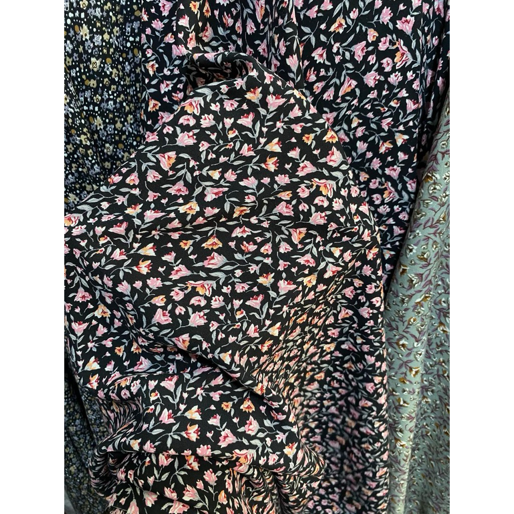 KATUN RAYON MOTIF BUNGA KECIL