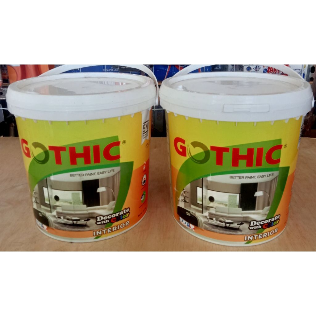 Gothic Cat tembok warna putih 4.5 kg