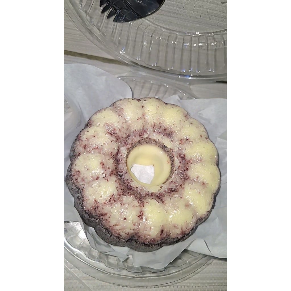 

Bolu Viral Ketan Hitam