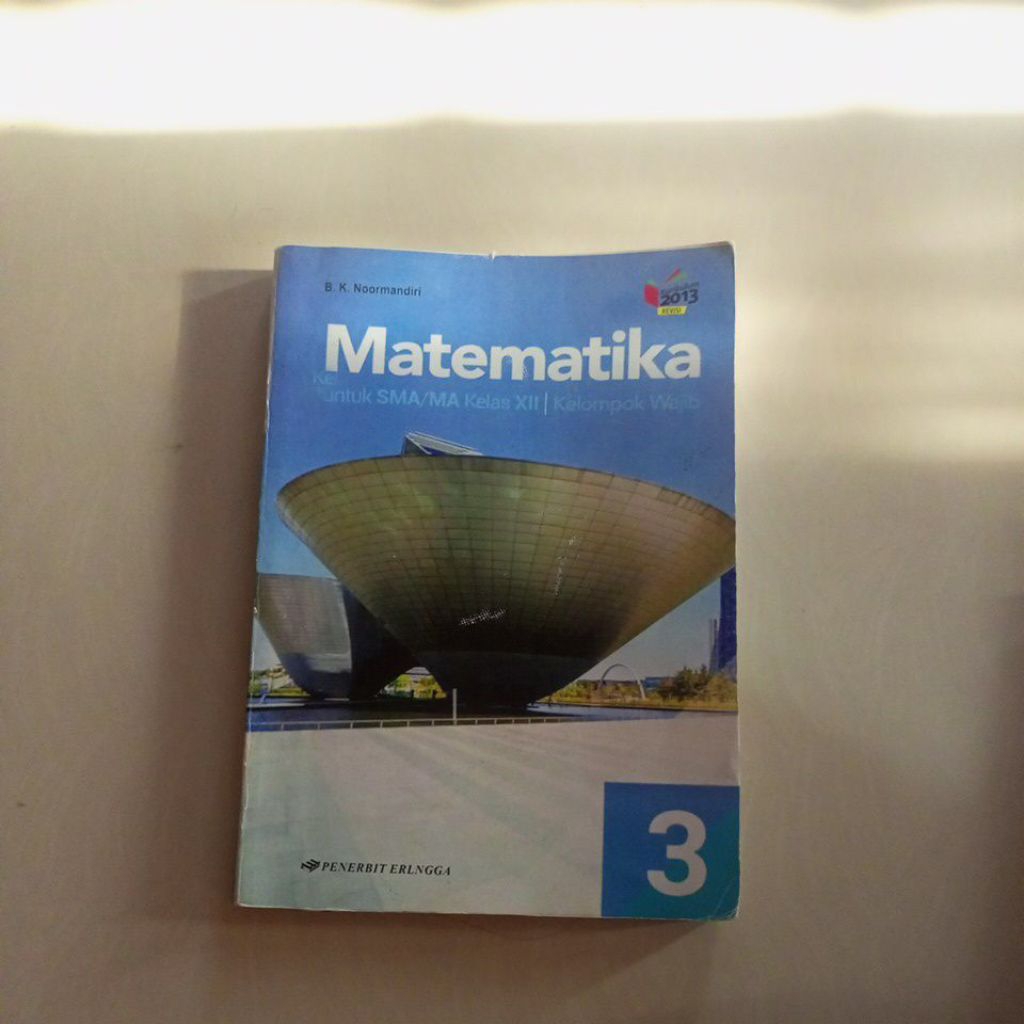 BUKU MATEMATIKA KELAS 12 ERLANGGA (BEKAS)