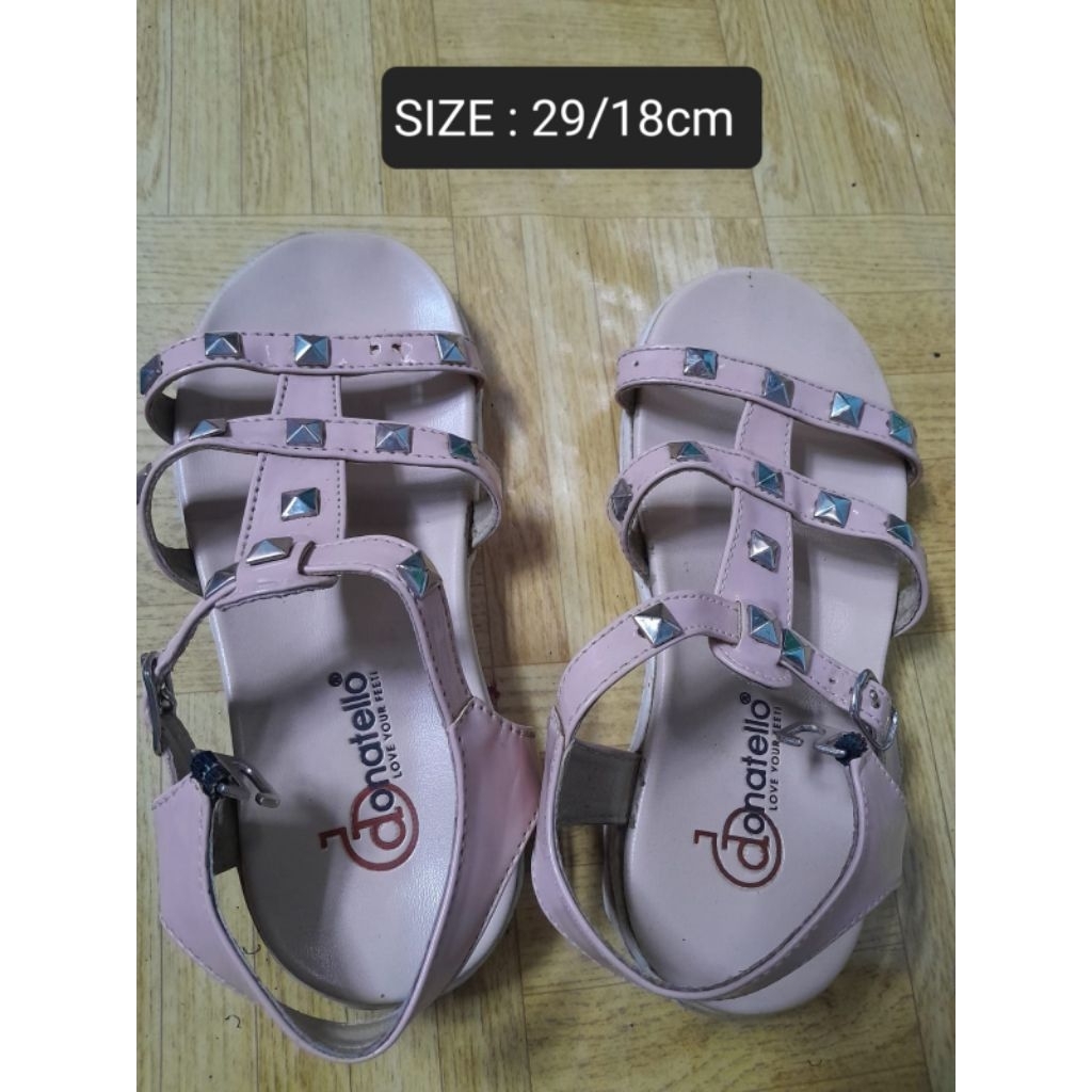Preloved Sepatu sandal Donatello