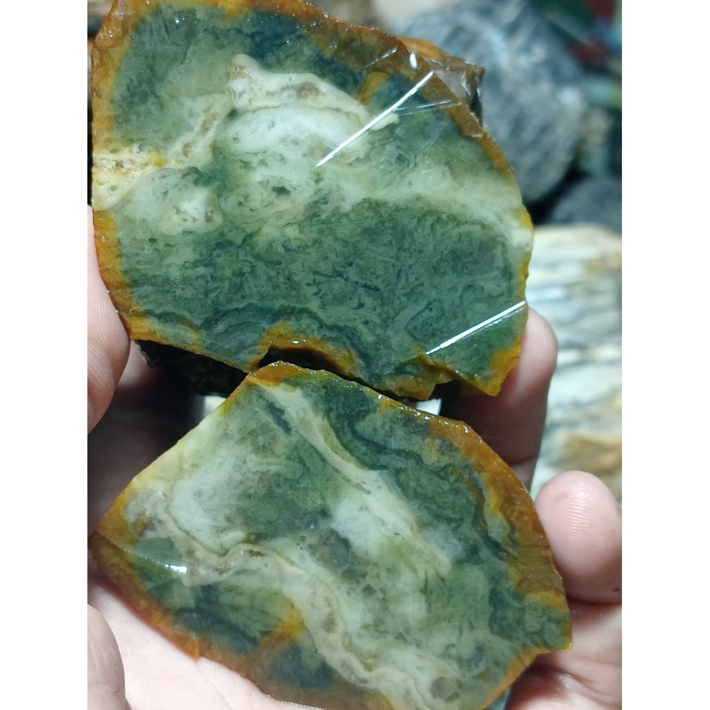 

2lempeng hijau motip keristal