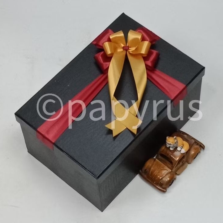 

PAPYRUS 20x30 Tinggi 15cm Kotak Kado Gift Box Hadiah V2
