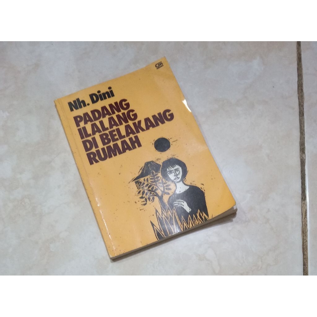 NOVEL PADANG ILALANG DI BELAKANG RUMAH
