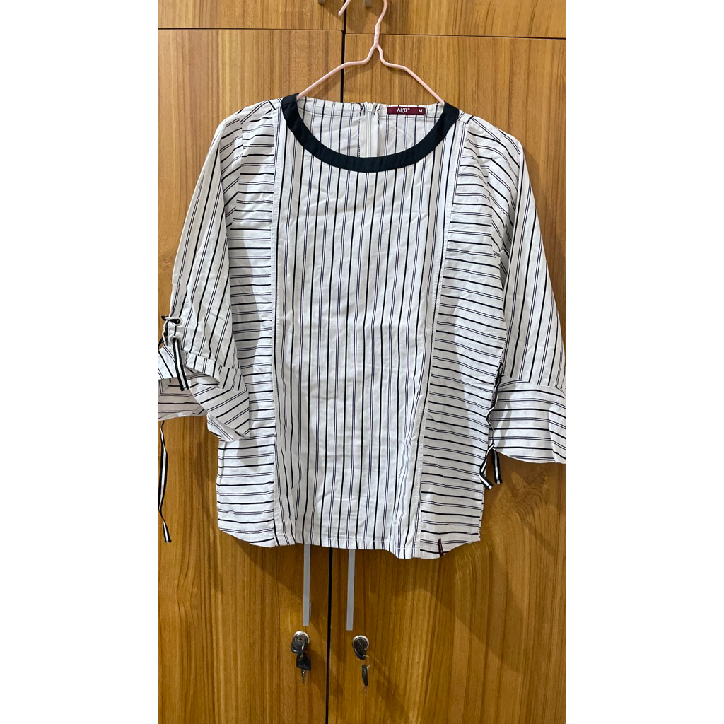 preloved kemeja salur ako