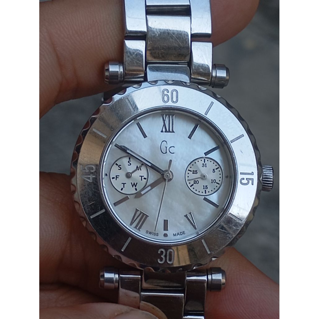 jam tangan gc 32000 guess colection multifungsi swiss quartz second preloved original
