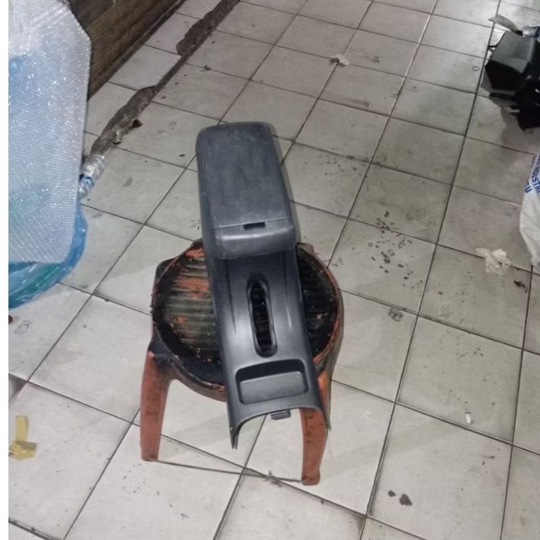 console Box Terios Rush original