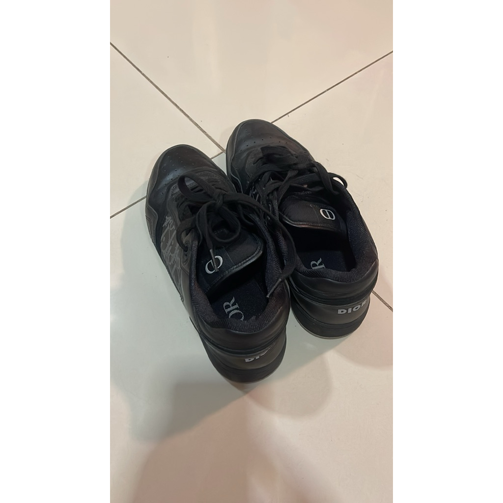 sepatu dior B27 pria size 43