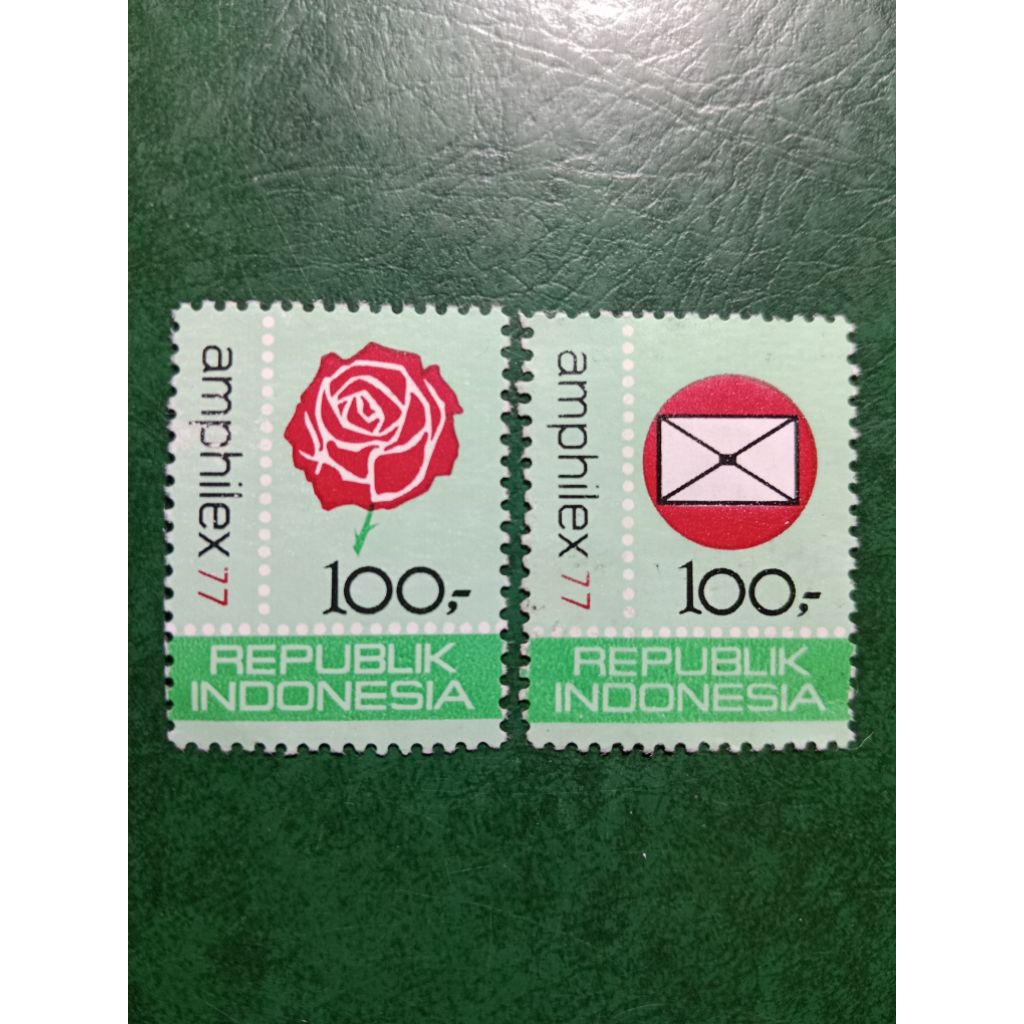 

Prangko Indonesia 2 pcs Rp 100 Amphilex 77 USED