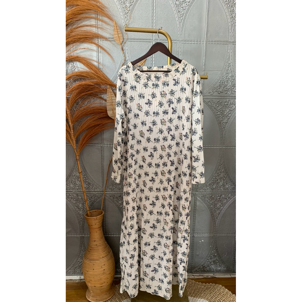 gamis plisket bunga oversize