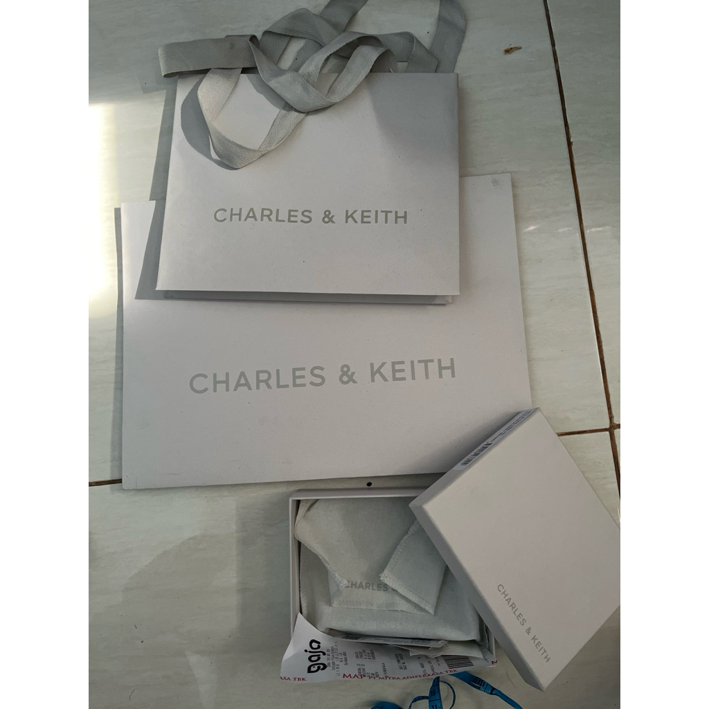 

PAPER BAG kado cnk, pedro, roun, la senza, button scraf,coach, cnf