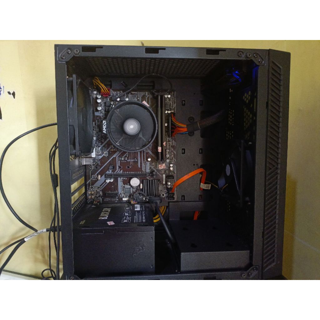 PC rakitan Ryzen 3 2200g