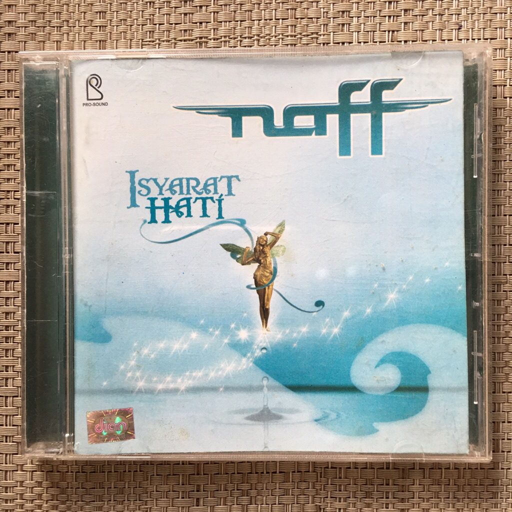 CD Naff - Isyarat Hati