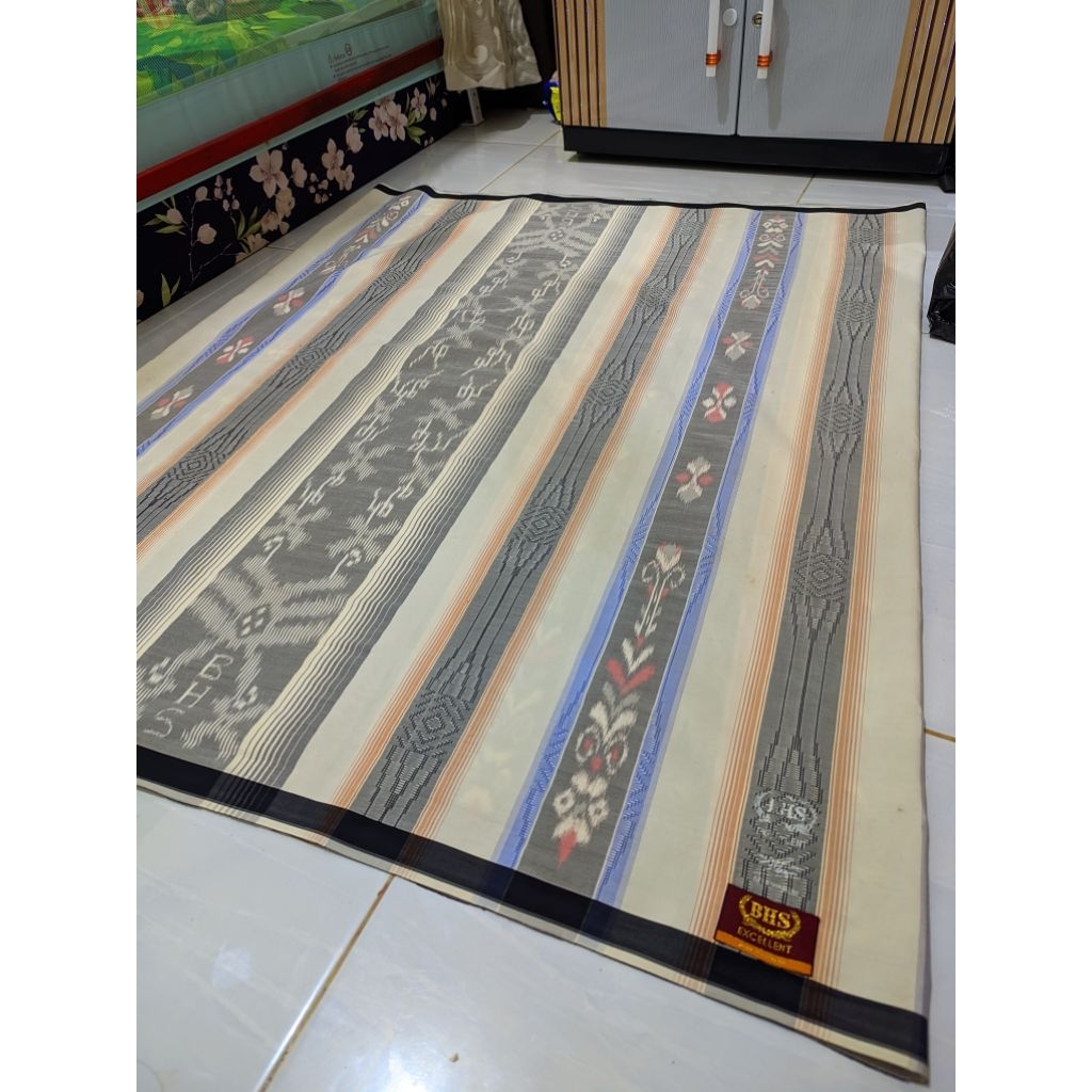 sarung BHS excellent gold ber tanda tangan secound bagus