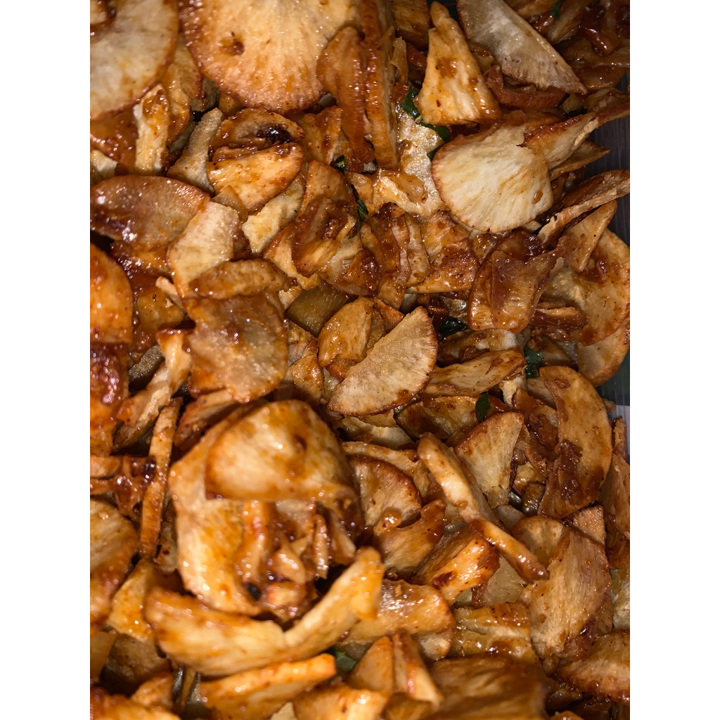 

singkong balado daun jeruk