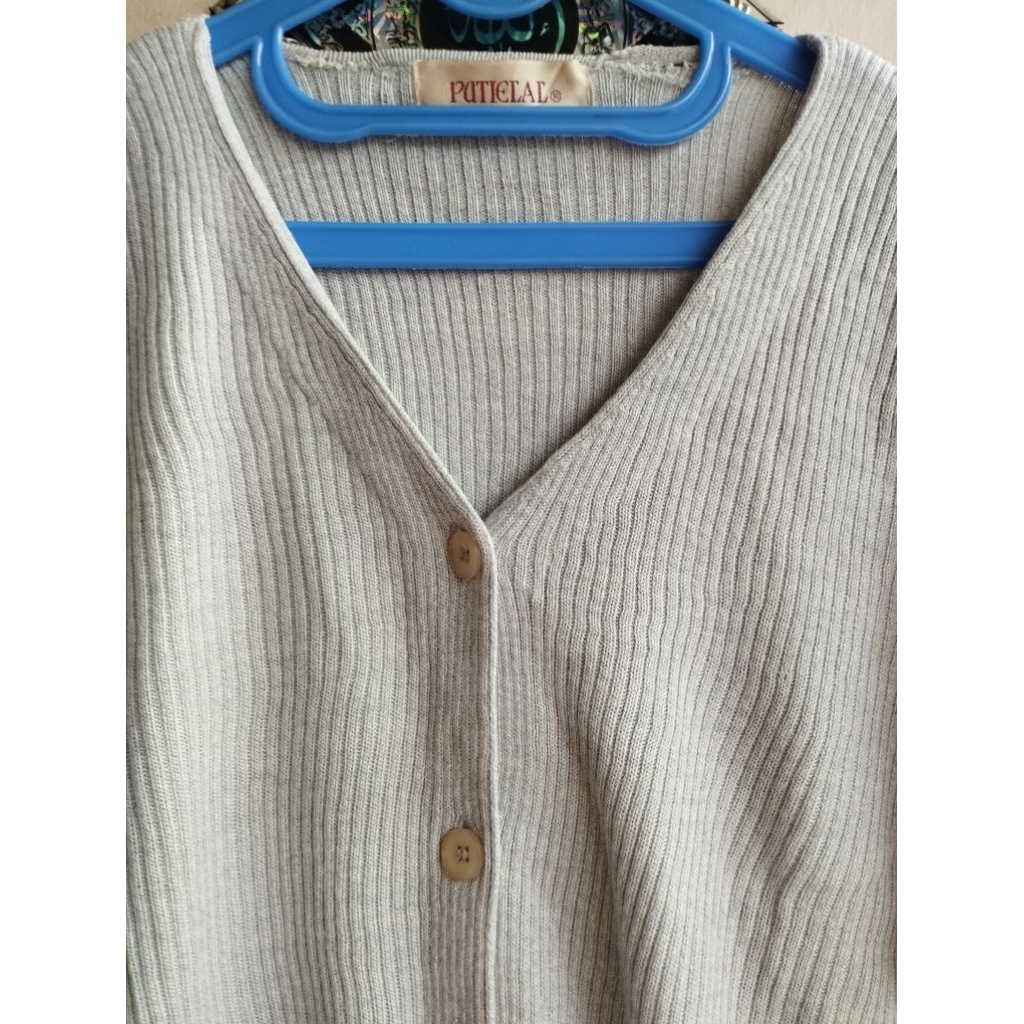 Knit rajut cardigan baby blue