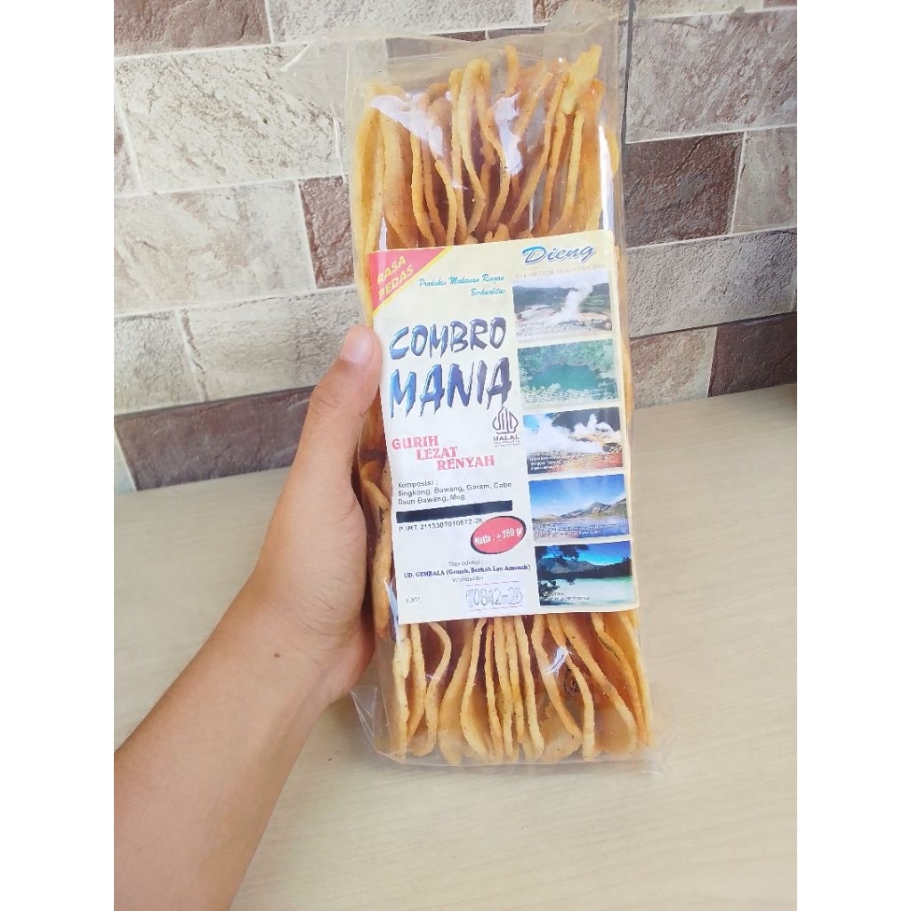

KERIPIK COMBRO MANIA / OLEH-OLEH JATENG