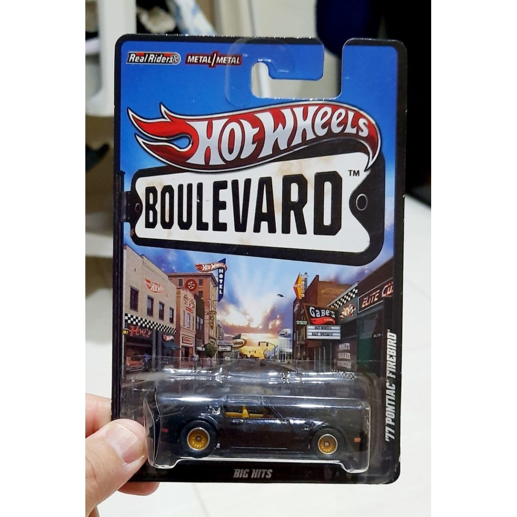 HOT WHEELS BOULEVARD BIG HITS 77 PONTIAC FIREBIRD RARE