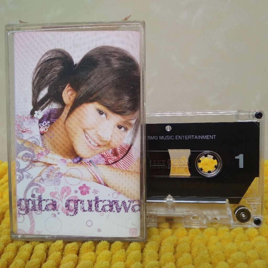 KASET PITA GITA GUTAWA