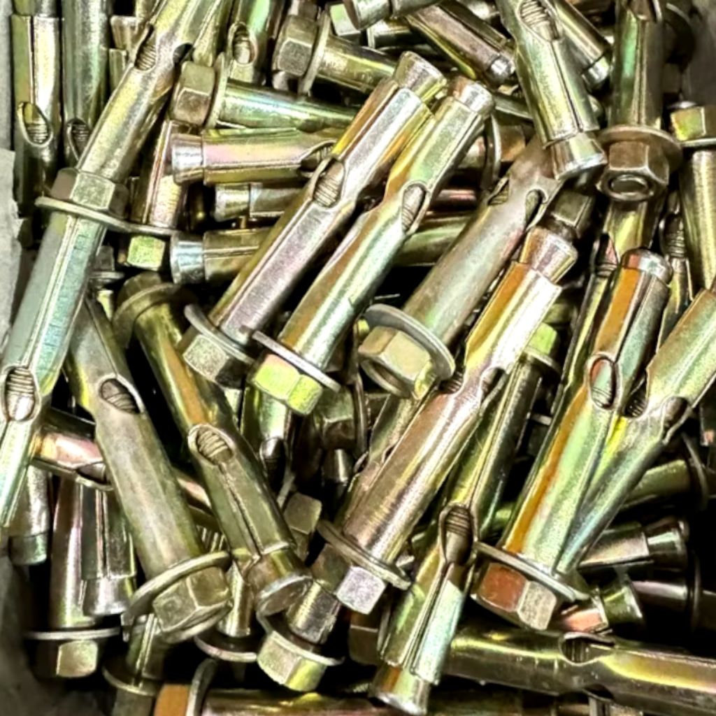 DYNABOLT 10X65" / BAUT TANAM DYNABOLT 10X65