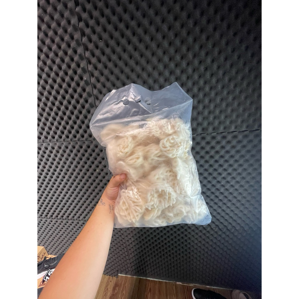 

Kerupuk khas SIdoarjo Bawang 2kuda 250gr