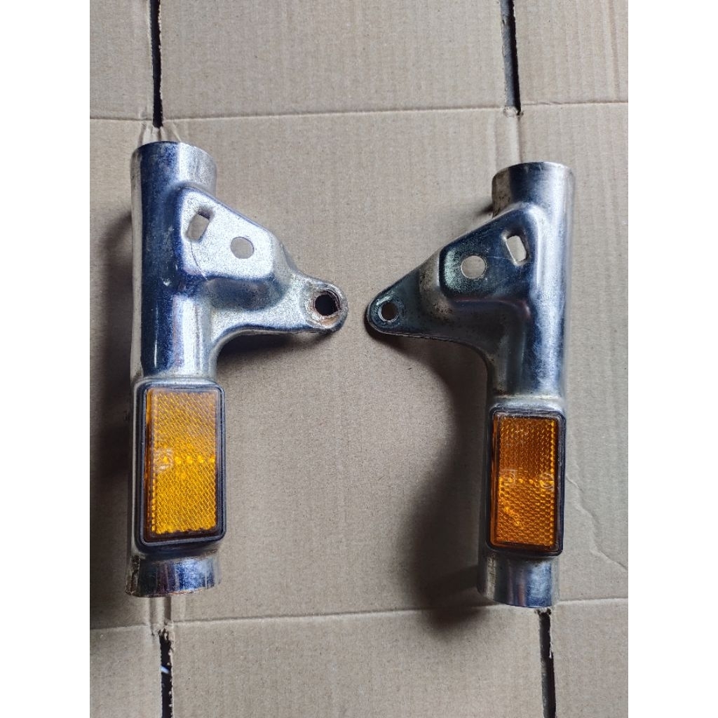 kupingan lampu depan Honda win 100 win100 original