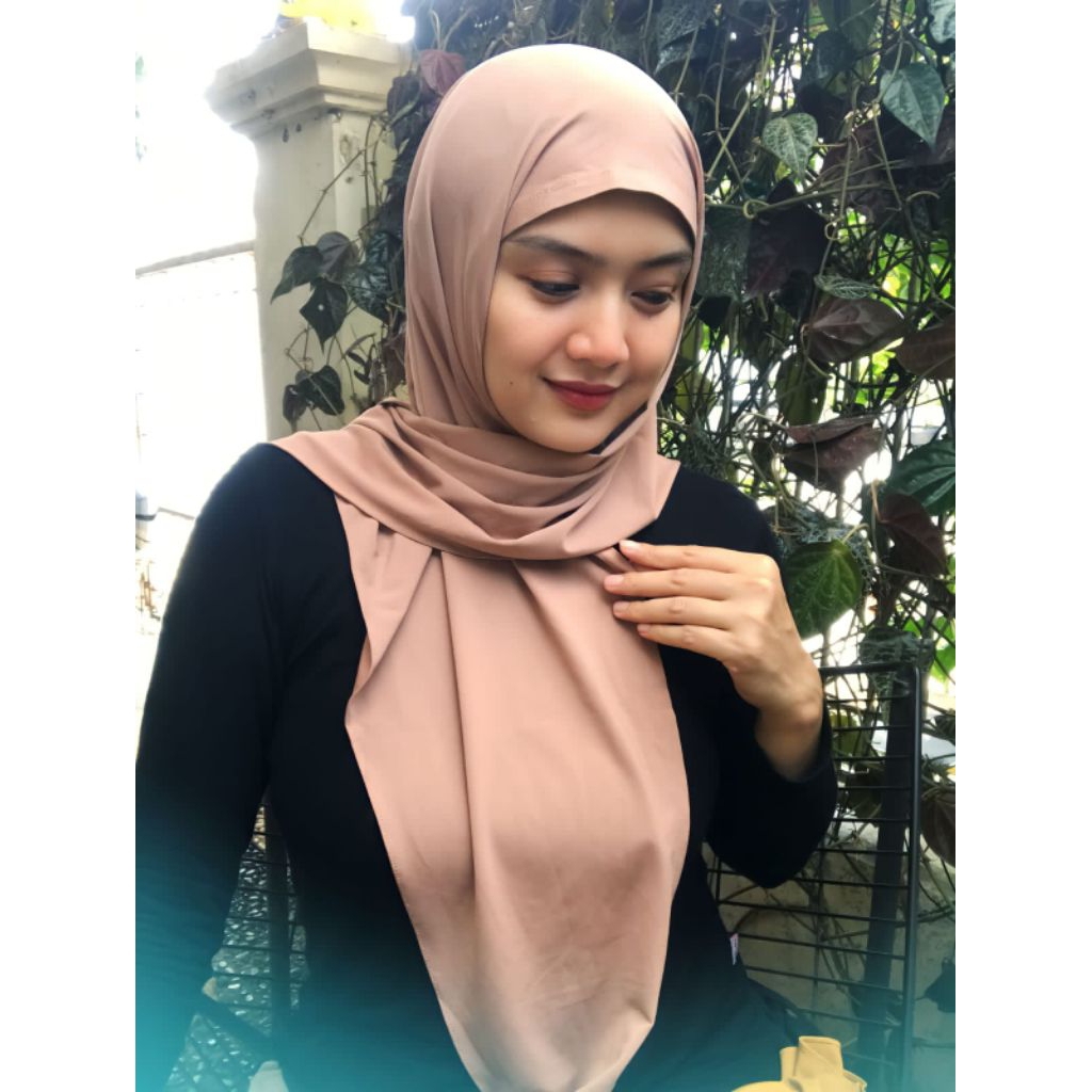 Grosir Hijab Alzea Bergo Instan Kerudung Segitiga Nonpet Jilbab Jersey Super Premium 1 kodi