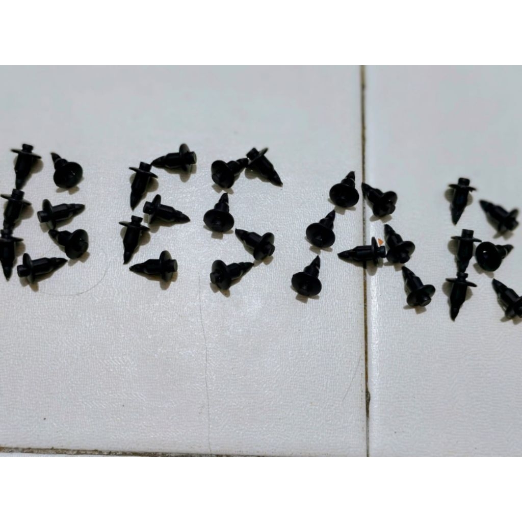 

Kancing klip plastik besar