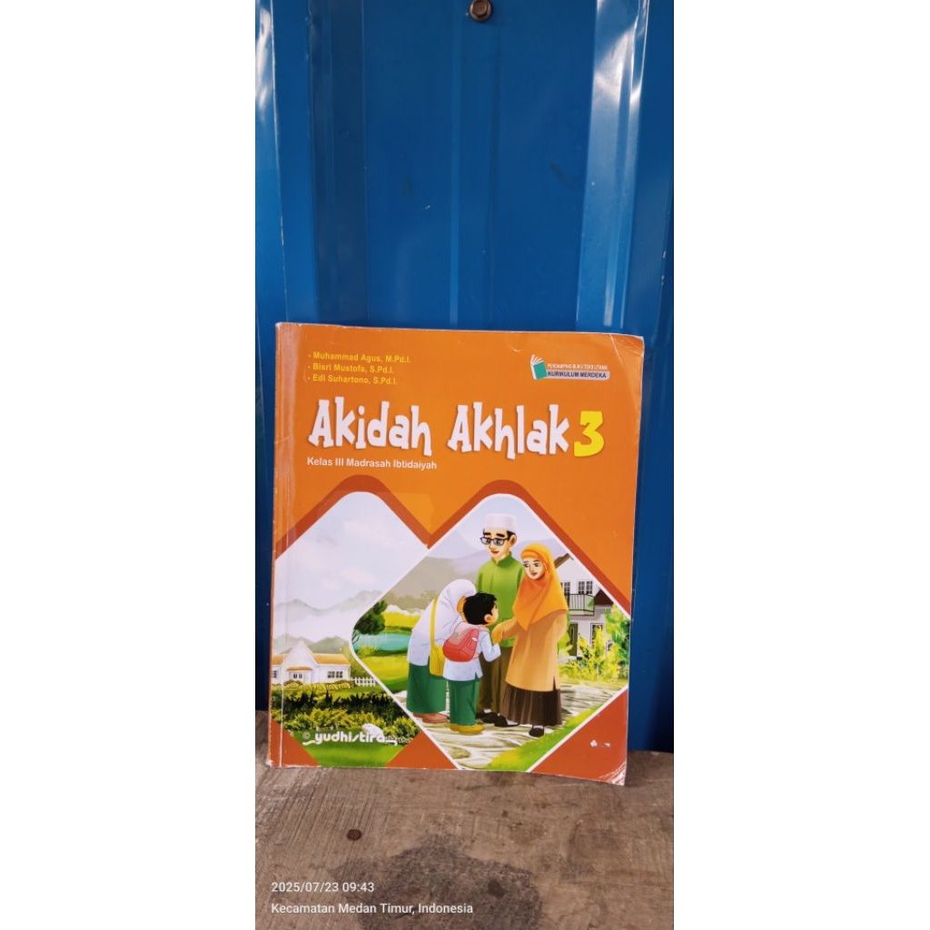 BUKU AQIDAH AKHLAK KELAS 3 SD MADRASAH IBTIDAIYAH YUDISTIRA