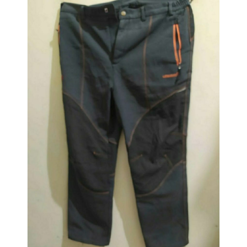 Celana Outdoor Gunung