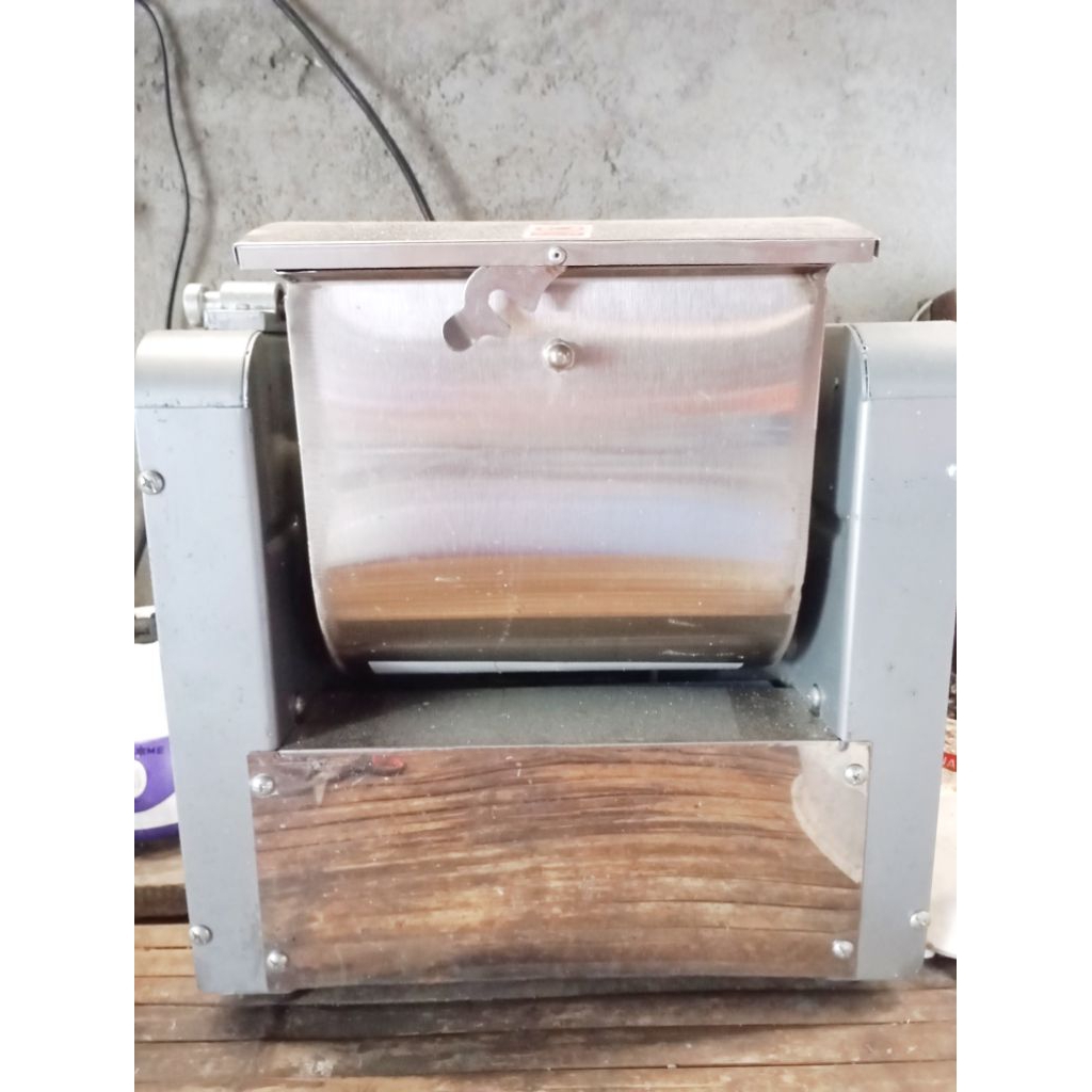 MESIN DOUGH MIXER / MESIN ULEN / MESIN PENGADUK ADONAN