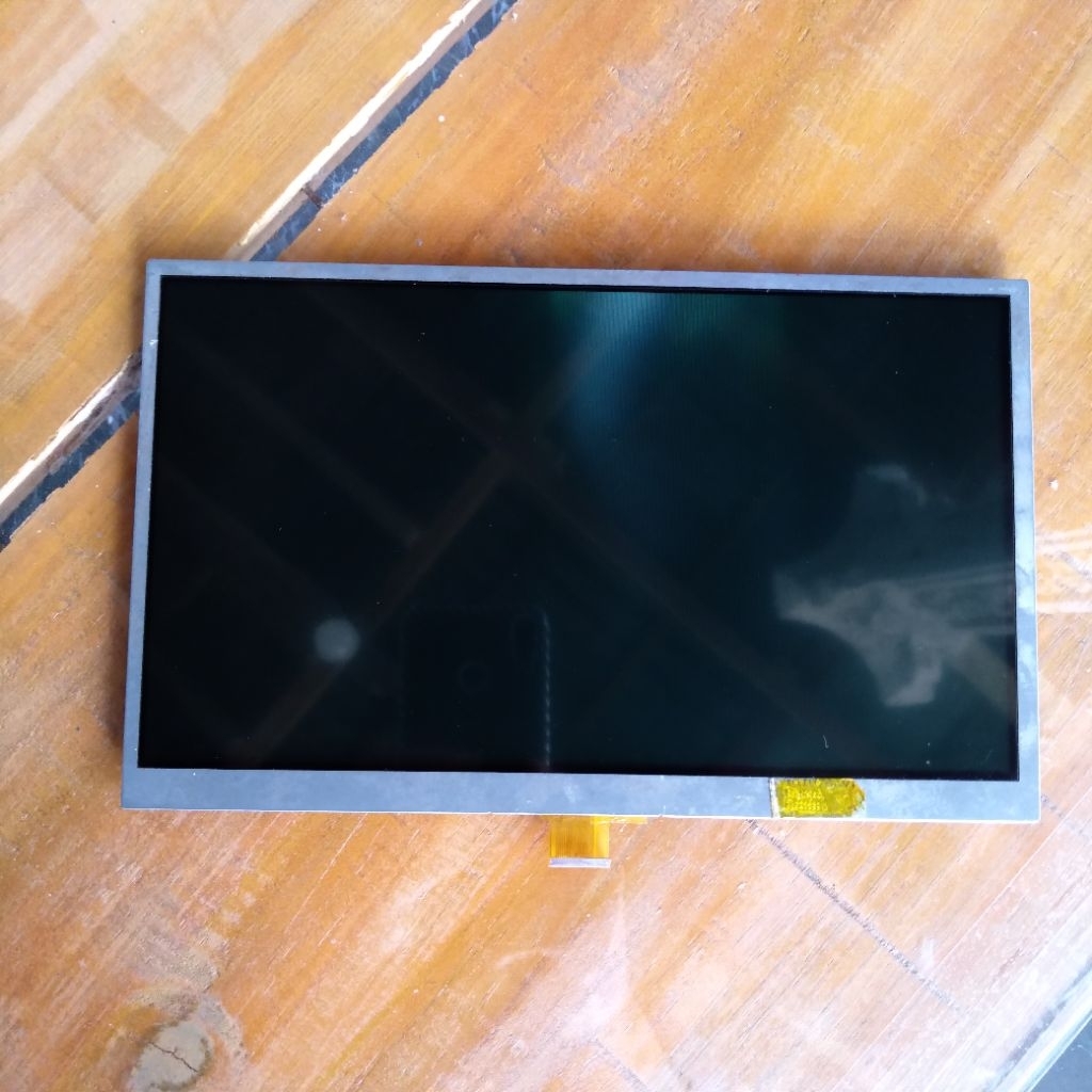 layar lcd Axioo mybook 10 minus layak pake
