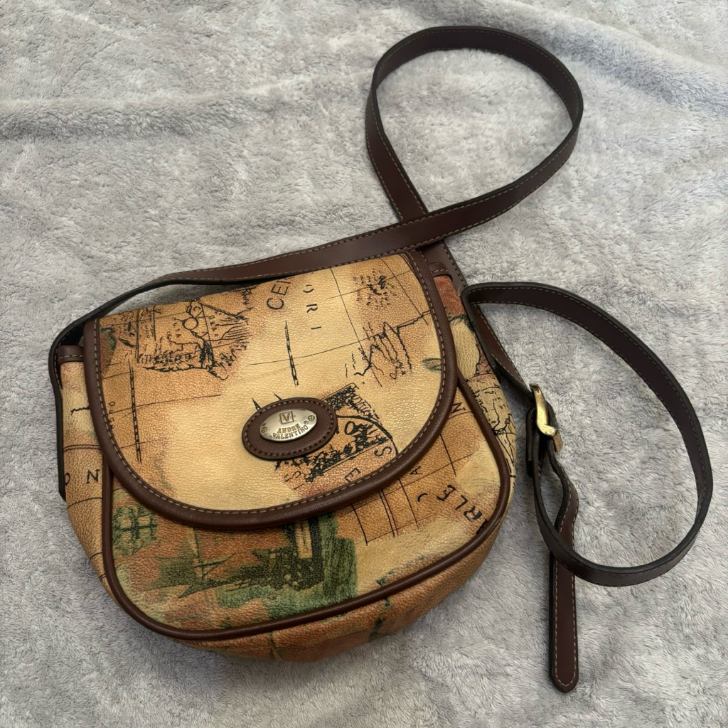 [Preloved] Tas Slempang Peta