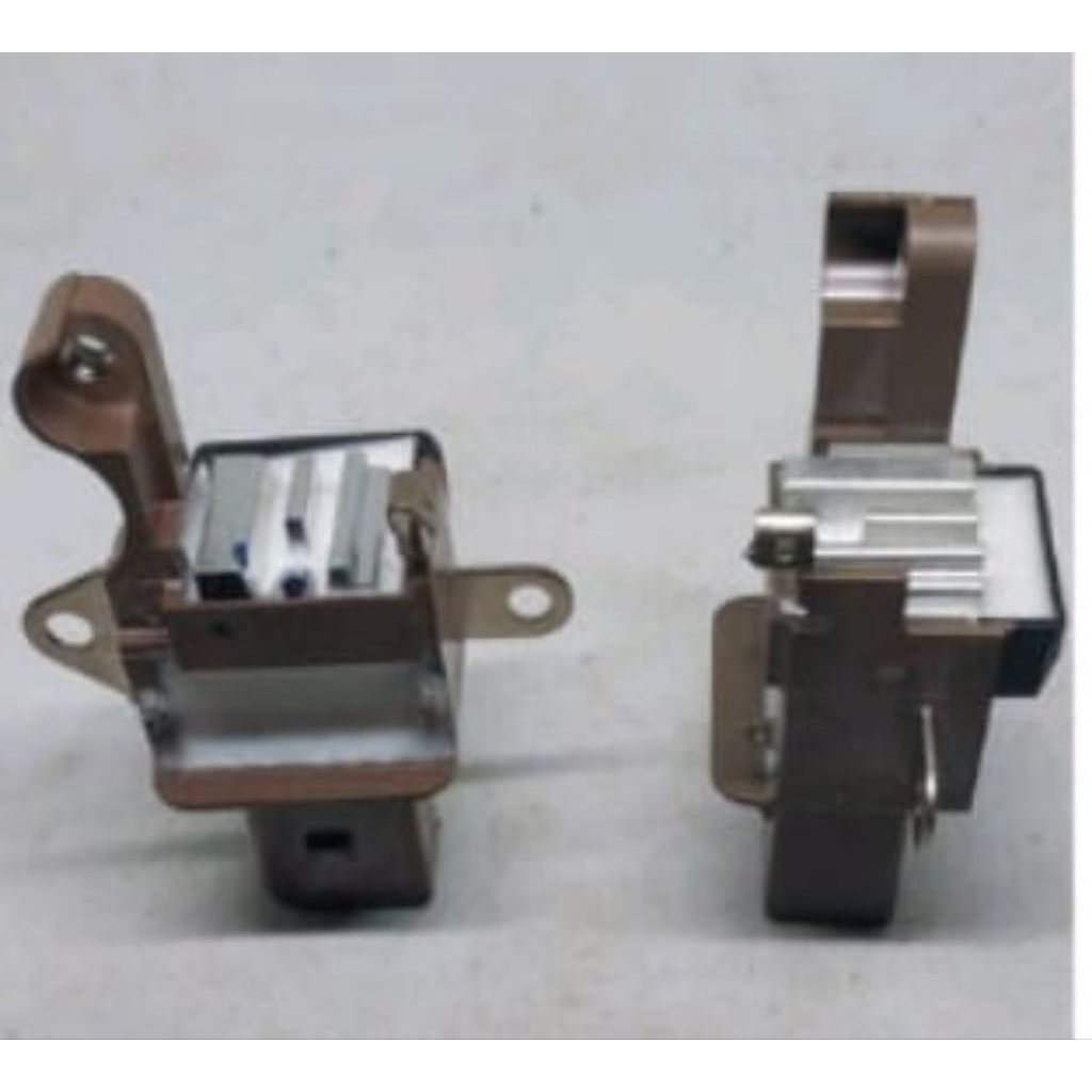 IC ALTERNATOR REGULATOR MOBIL TOYOTA