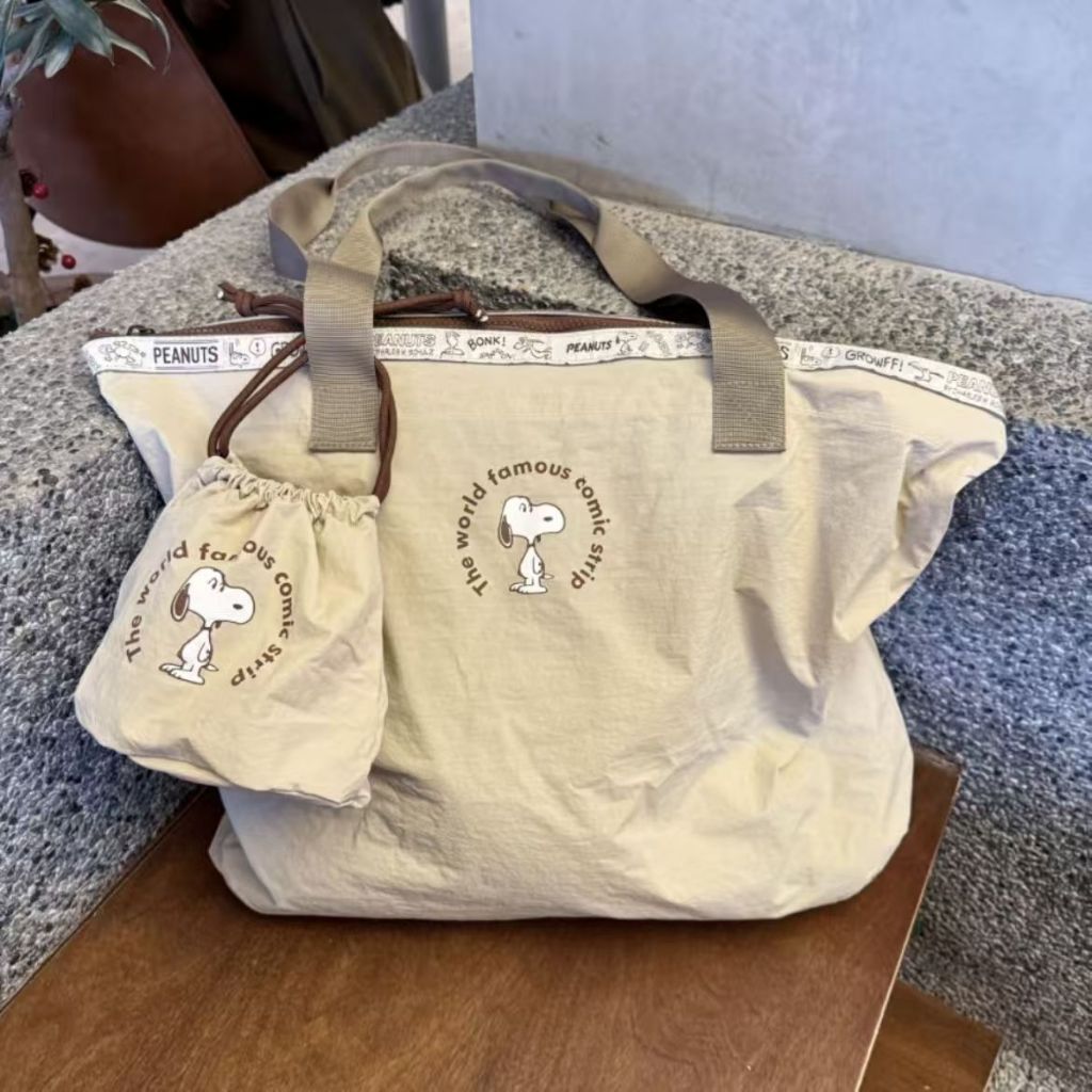 Ready Jepang Cute Snoopy Kapasitas Besar Kantor Tas Bagasi Tas Trolley Kasing Kantong Kanvas Lipat N