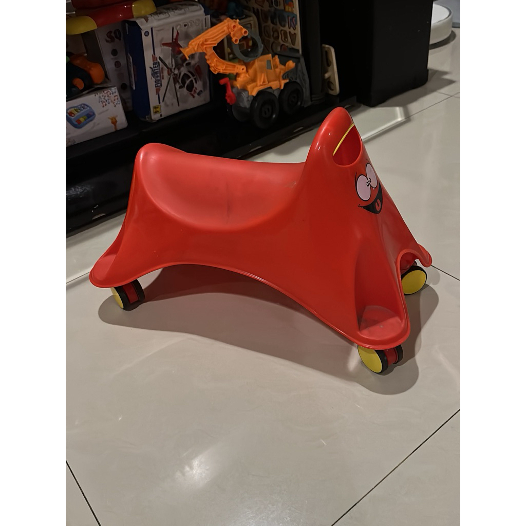 PRELOVED kid scooter