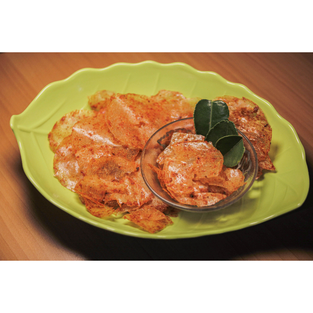 

Keripik Kaca Pedas Balado & Keripik Kaca Original Daun Jeruk. Kemasan 500gr, 250gr, 100gr.