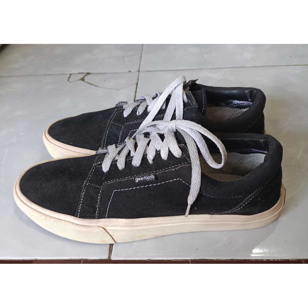 Sepatu Gearfourth size 38