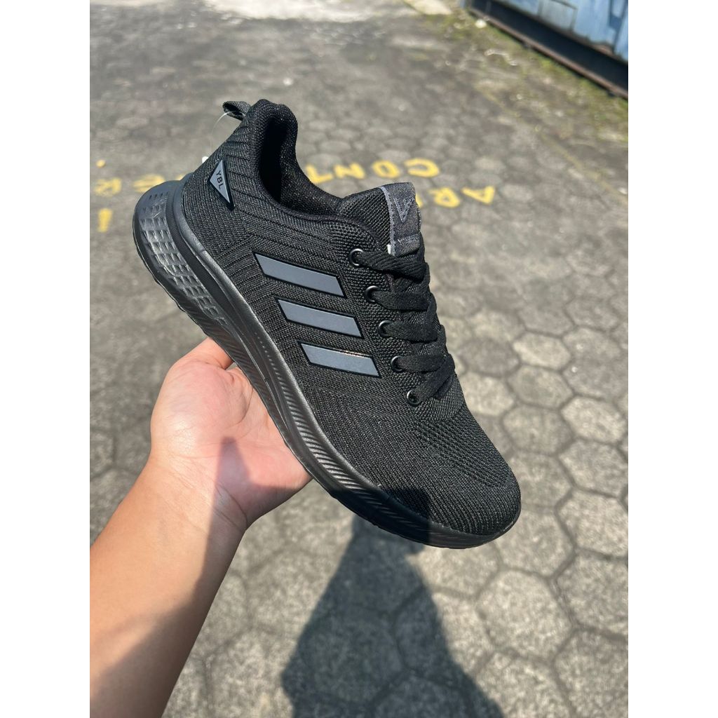 sepatu olahraga pria,sepatu lari